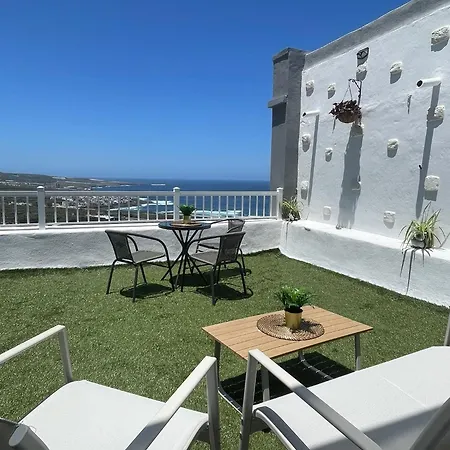 Gar House La Dimora De Suenos Хостел